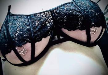 2082988201, female escort, Pullman